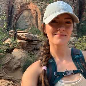 Meet your Posher, Jade